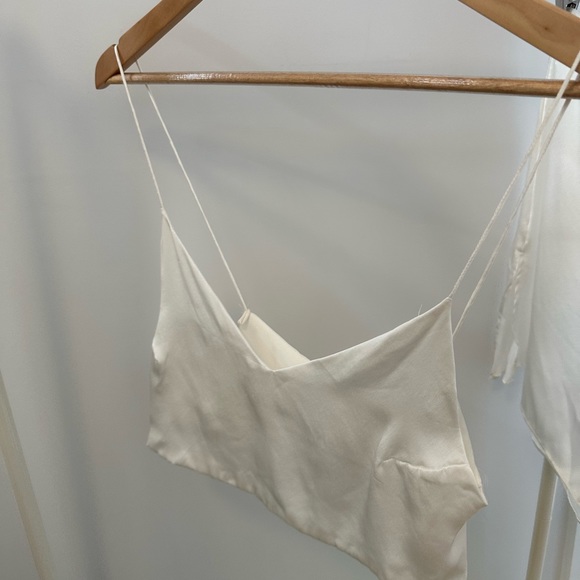 AREYOUAMI Style Silk Top + Skirt Set - Picture 8 of 9